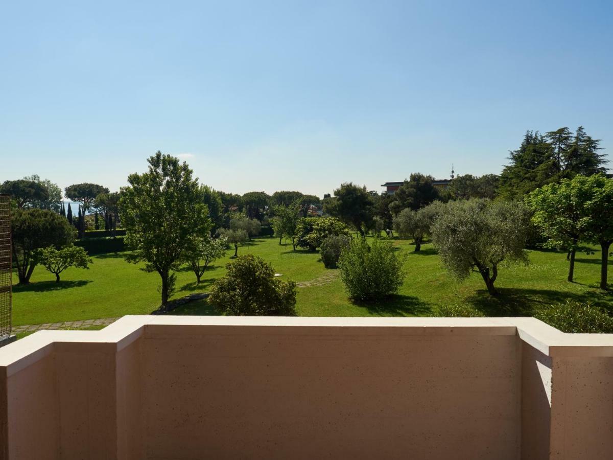 Appartamento Anna Desenzano del Garda Exterior foto