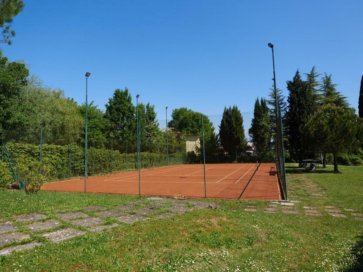 Appartamento Anna Desenzano del Garda Exterior foto